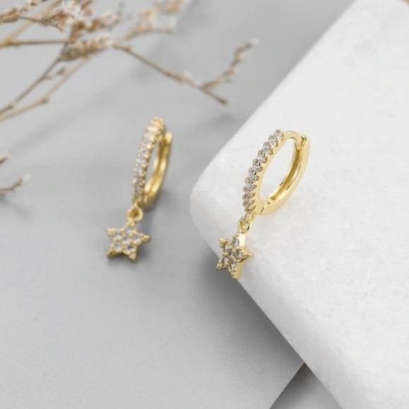 NEW GOLD DIAMOND STAR DROP HOOP EARRINGS, NICE EARRINGS, CUTE EARRINGS - Picture 6 of 9